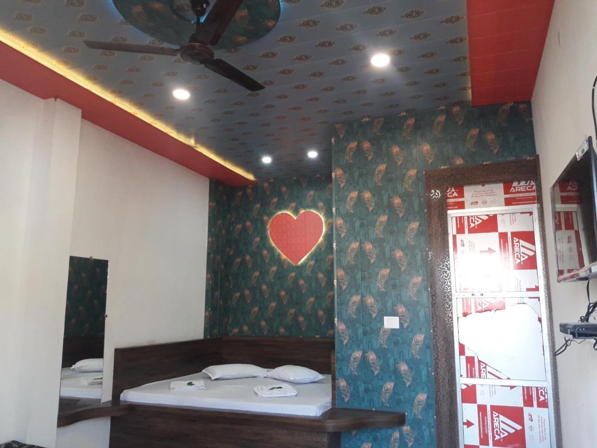 Hotel Rajvihar Pachmarhī Екстериор снимка