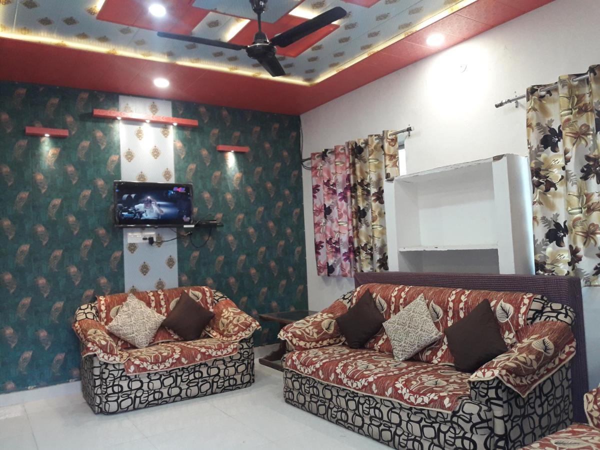 Hotel Rajvihar Pachmarhī Екстериор снимка