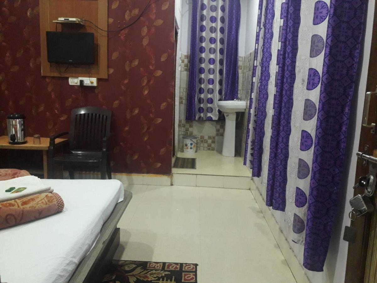 Hotel Rajvihar Pachmarhī Екстериор снимка
