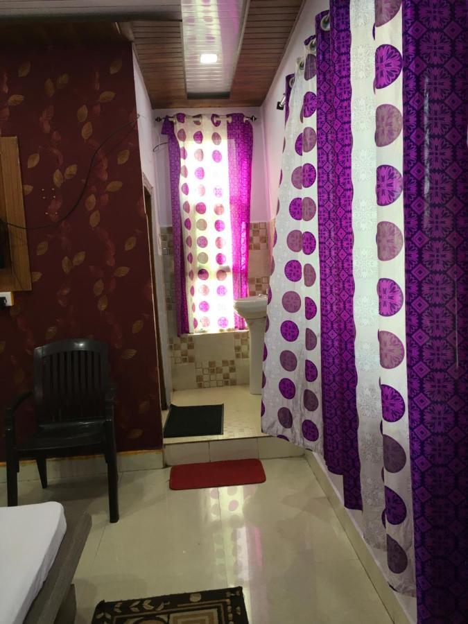 Hotel Rajvihar Pachmarhī Екстериор снимка